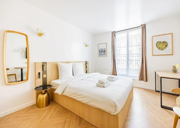 153 Suite Luxueuse-Etienne Marcel-Chatelet-Paris 3