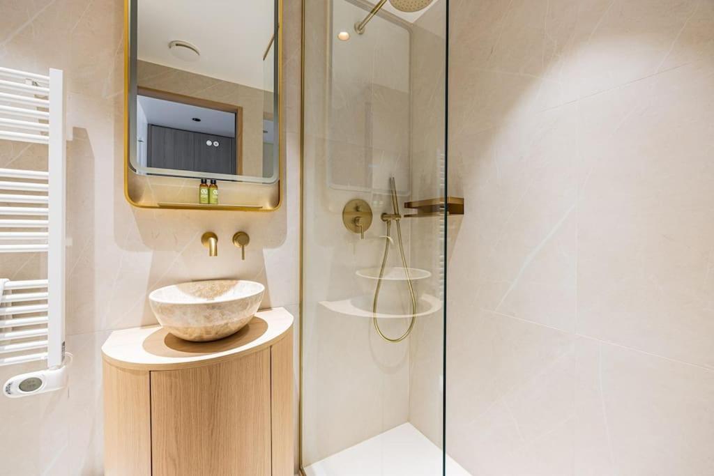 153 Luxueuse-etienne Marcel-chatelet-paris 3 Appartement Parijs